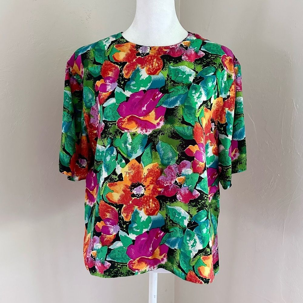 Vintage 1990s 100% Silk Floral T-Shirt Style Blouse by Diane Gilman Pink Green M